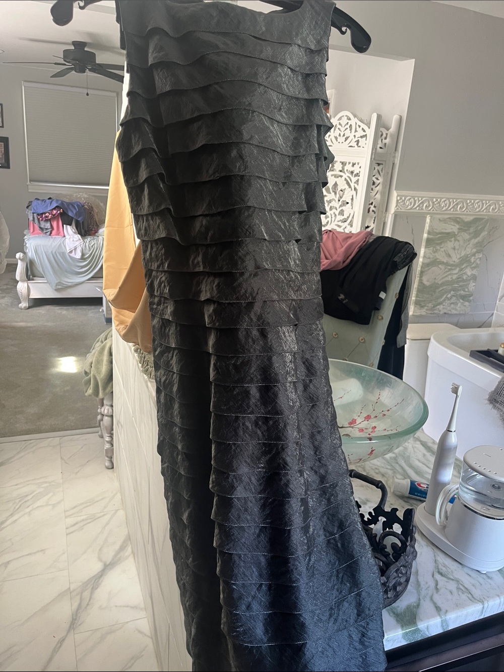 Adrianna Papell Black Tiered Ruffle Midi Dress